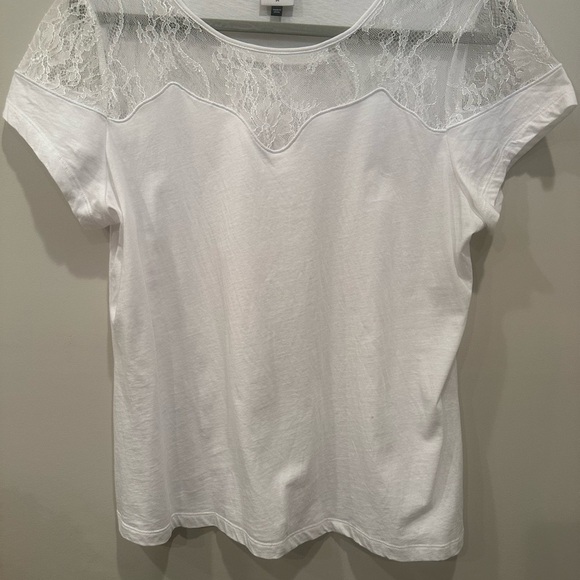 NWOT Cabi Flirt Unconventional Lace Blouse Top Romantic Feminine Sheer Sz Med - Picture 2 of 8